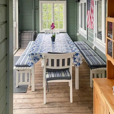 5 Bedroom Cozy In *