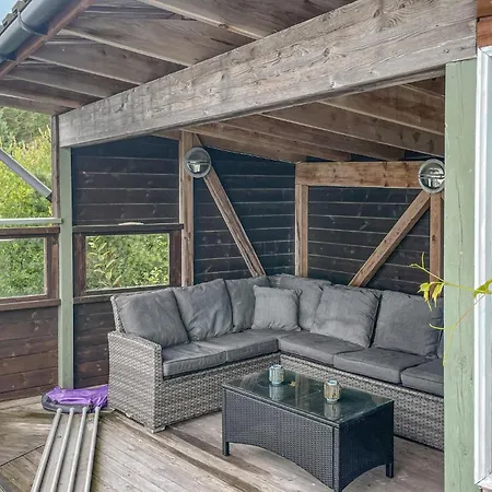 5 Bedroom Cozy In * Mandal