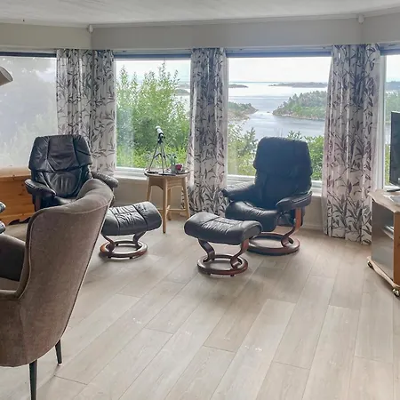 5 Bedroom Cozy In